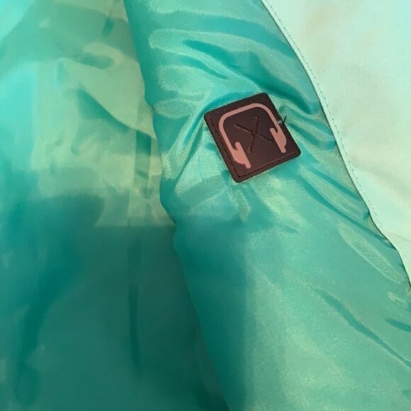 CHAMPION Winter Hood Jacket - Picture 10 of 13